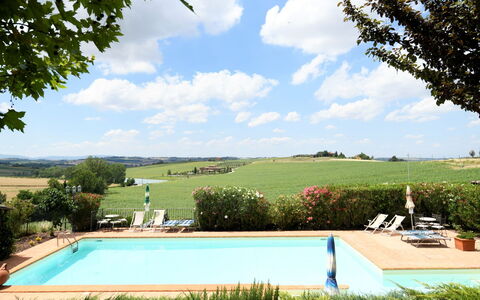 Terre di Giano Private Pool and View, Umbria: Piscine, Mobilier De Jardin, Eco Hôtel, Biens, Jardin, Aménagement Paysager, Villa, Hacienda, Ombre, Cour