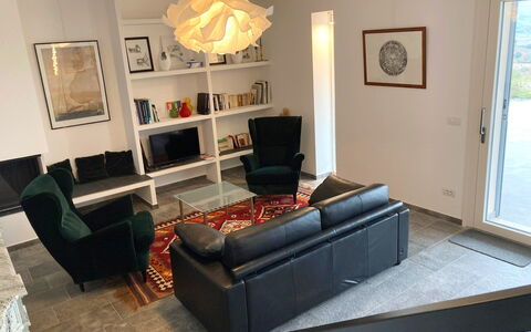 Villa Ombrone: Meubles, Design Intérieur, Sol, Mur, Sol, Canapé, Bois, Salon, Plafond, Pièce