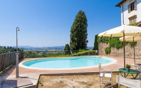 Palaia 629: Piscine, Villa, Hôtel, Recours, Eco Hôtel