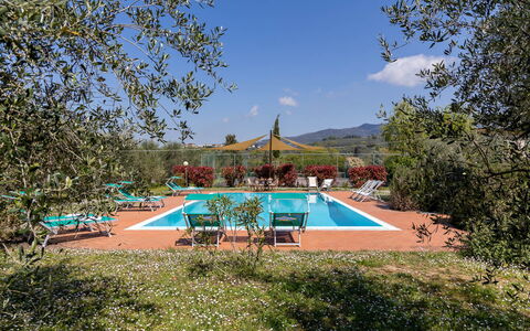 Il Leccio, Vinci, Private Pool and Tennis: Recours, Piscine, Eco Hôtel, Hacienda, Villa, Ferme, Hôtel