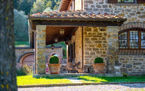 Villa la Guardiola: Maison, Toit, Chalet, Domicile, Porte, Jardin, Biens, Ferme, Brique, Pelouse