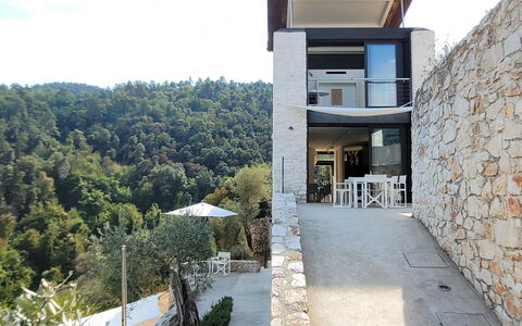 Villetta Farfallina: Balcon, Ombre, Mur De Pierre, Village De Montagne