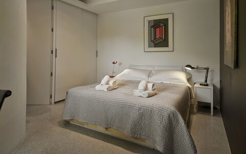 Villetta Farfallina: Meubles, Lit, Design Intérieur, Sol, Sol, Chambre, Mur, Pièce, Drap De Lit, Plafond