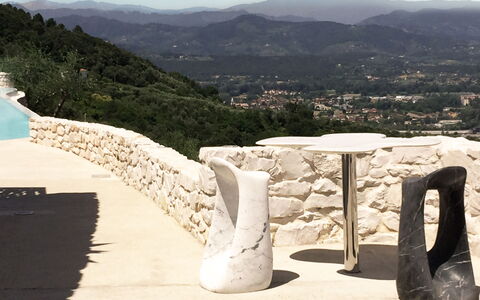 Villetta Farfallina: Mur, Vacances, Arbre, Tourisme, Architecture, Maison, Table, Meubles, Bâtiment, Villa