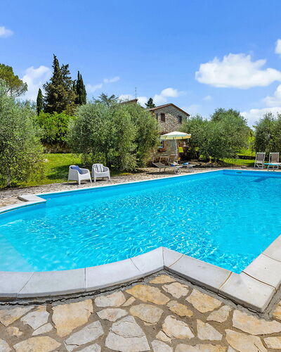 San Sano Retreat, Chianti Vineyard Views & Diving: Bleu, Piscine, Composite, Recours, Jardin, Eco Hôtel, Arrière-Cour, Ombre, Dalle, Hacienda