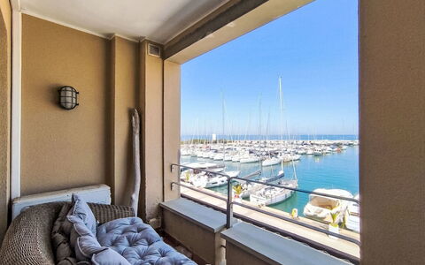 Al Porto: Mer, Navire, Bateau, Océan, Marina, Balcon, Mât, Architecture Navale, Hôtel, Navire