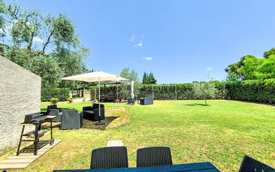 Scarlino 35: Bleu, Herbe, Lot Terre, Jardin, Pelouse, Ombre, Aménagement Paysager, Cour, Parc, Gazon Artificiel