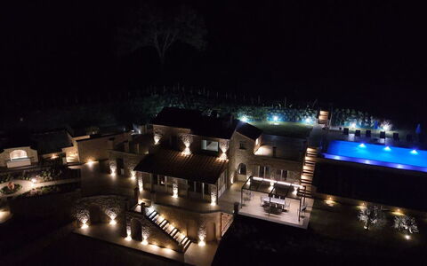 Villa Maddalena alla Guglielmesca: Nuit, Piscine, Éclairage, Minuit, Biens, Recours, Éclairage Paysager, Éclairage De Sécurité, Manoir
