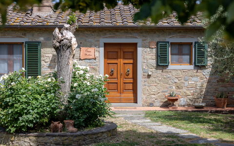Il Cipresso, Casa Martina, Cortona: Mur, Porte, Maison, Arbuste, Pot De Fleur, Domicile, Chalet, Accueil Porte, Jardin