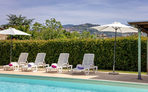Il Cipresso, Casa Martina, Cortona: Piscine, Parapluie, Mobilier De Jardin, Recours, Ombre, Chaise, Tableau De Plein Air, Balancelle, Eco Hôtel, Aménagement Paysager