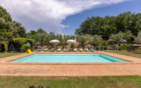 Villa Daluma, Private Pool in Todi: Piscine, Biens, Jardin, Hacienda, Recours, Ombre, Eco Hôtel, Aménagement Paysager, Plantation, Villa