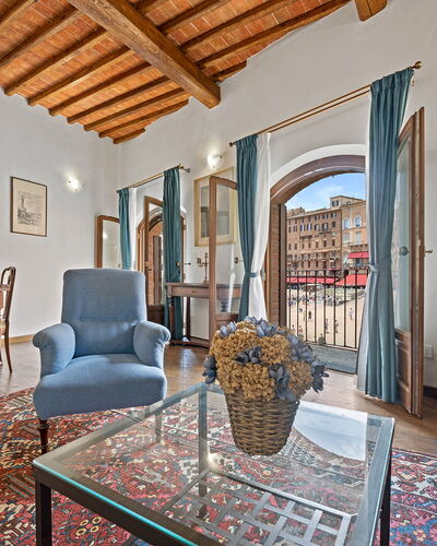 La Piazza Grand Vista Apartments: Design Intérieur, Meubles, Sol, Appartement, Pièce, Plafond, Chaise, Salon, Peindre, Cadre
