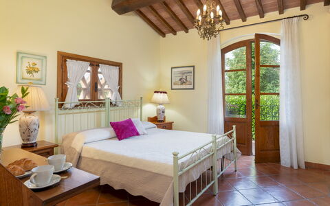 Villa Sorripa 6: Meubles, Design Intérieur, Lit, Chambre, Sol, Plafond, Domicile, Éclairage, Sol, Pièce