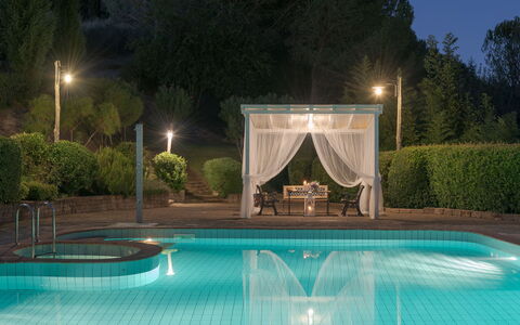 Villa Ginestraio 14: Piscine, Recours, Meubles, Loisir, Eco Hôtel, Ombre, Mobilier De Jardin, Chaise, Hôtel, Plante D'Appartement
