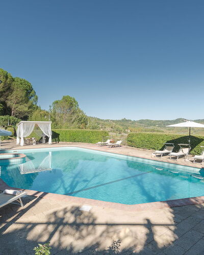 Villa Ginestraio 14: Piscine, Mobilier De Jardin, Balancelle, Recours, Parapluie, Thermes, Eco Hôtel, Ombre, Chaise, Ville Resort