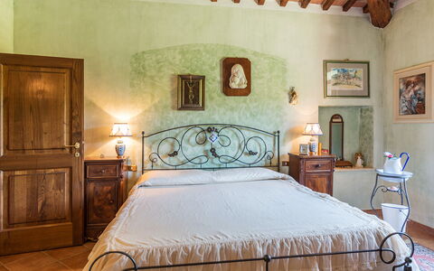 La Casa Dell'Artista 6: Meubles, Design Intérieur, Sol, Sol, Plafond, Pièce, Éclairage, Lit, Chambre, Table
