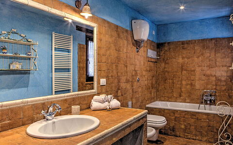 Casal del Salice 10: Meubles, Design Intérieur, Sol, Luminaire Plomberie, Sol, Mur, Lavabo, Salle De Bains, Évier, Bois