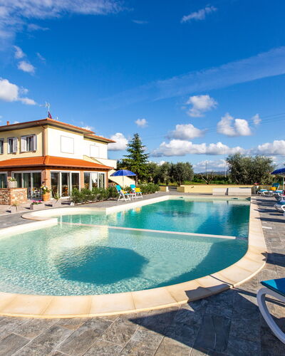 Il Nocciolo 12: Piscine, Recours, Biens, Mobilier De Jardin, Villa, Parapluie, Hôtel, Eco Hôtel, Aménagement Paysager, Ville Resort