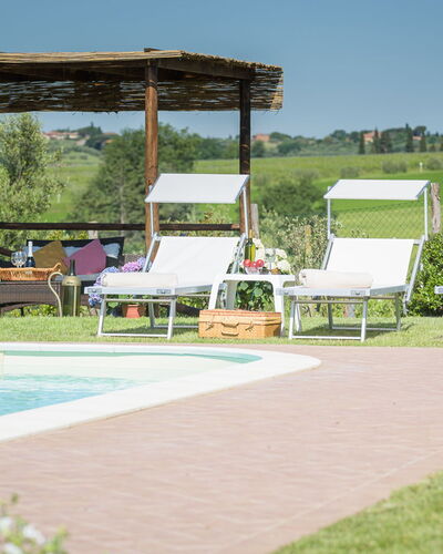 Poggio Vistabella 10: Piscine, Mobilier De Jardin, Recours, Meubles, Jardin, Balancelle, Pelouse, Ombre, Eco Hôtel, Arrière-Cour
