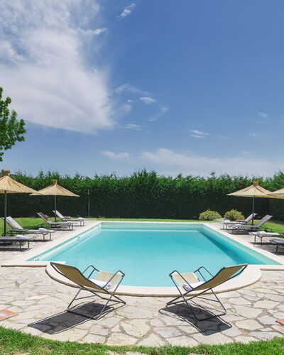 Villa Augusto 10: Piscine, Mobilier De Jardin, Jardin, Recours, Aménagement Paysager, Ombre, Pelouse, Balancelle, Chaise, Eco Hôtel