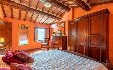 Frantusa 6+2: Meubles, Mur, Design Intérieur, Lit, Chambre, Bois, Sol, Drap De Lit, Pièce, Sol