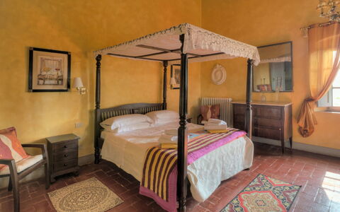 Casabianca 12: Meubles, Design Intérieur, Lit, Sol, Mur, Chambre, Sol, Pièce, Plafond, Drap De Lit