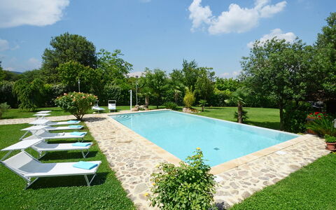 La Capanna di Franca 6+2: Piscine, Mobilier De Jardin, Recours, Jardin, Ombre, Eco Hôtel, Balancelle, Aménagement Paysager, Arrière-Cour, Loisir
