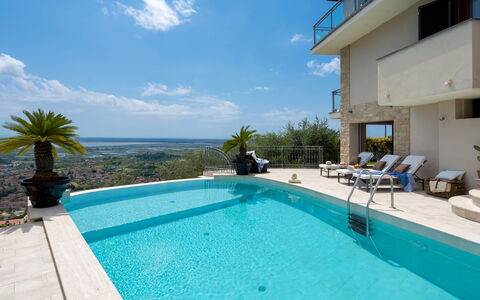 Villa Dolphin 10: Bleu, Piscine, Recours, Eco Hôtel, Hôtel, Villa, Ville Resort, Balcon, Station Balnéaire