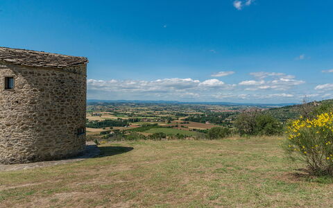 La Torretta 10: Ciel, Herbe, Prairie, Paysage, Écorégion, Lot Terre, Zone Rurale, Plaine, Communauté Des Plantes, Prairie