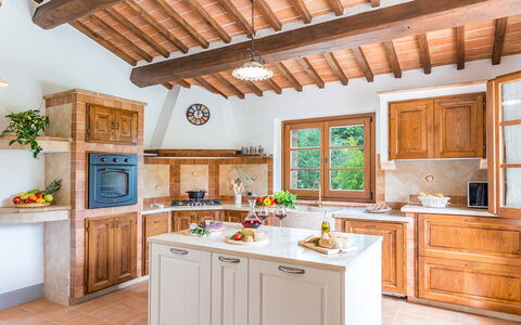 Il Casale di Manuele 12: Cuisine, Meubles, Design Intérieur, Bois, Comptoir, Cabinetry, Domicile, Sol, Plafond, Maison