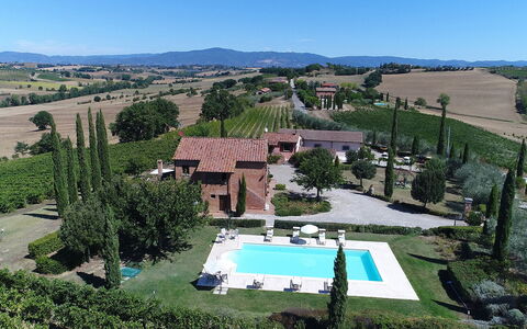 Il Fitto 10: Maison, Domicile, Zone Résidentielle, Biens, Lot Terre, Chalet, Ferme, Aménagement Paysager, Pelouse, Jardin