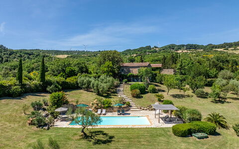 Cinque Cipressi 8: Recours, Piscine, Biens, Jardin, Hacienda, Eco Hôtel, Loisir, Aménagement Paysager, Villa, Arrière-Cour