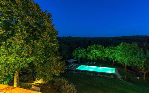 Monticchia 10: La Nature, Piscine, Paysage, Jardin, Nuit, Eco Hôtel, Recours, Aménagement Paysager, Soirée, Éclairage Paysager