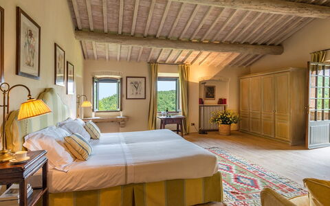 Monticchia 10: Domicile, Maison, Meubles, Cadre De Lit, Chambre, Hôtel, Villa, Recours, Lit, Biens