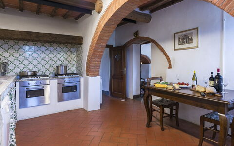 Villa Palazzaccio 26: Design Intérieur, Sol, Domicile, Meubles, Sol, Pièce, Plafond, Cuisine, Comptoir, Tache De Bois