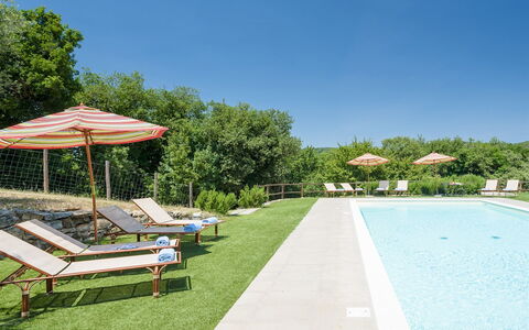Villa la Poiana 10: Mobilier De Jardin, Piscine, Arbuste, Jardin, Loisir, Balancelle, Aménagement Paysager, Ombre, Recours, Pelouse