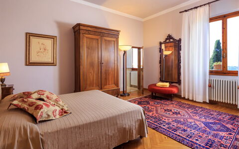 Villa Beltrami 14: Meubles, Design Intérieur, Sol, Chambre, Lit, Bois, Pièce, Sol, Textile, Drap De Lit