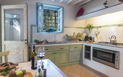 Villa delle Upupe 8: Cuisine, Design Intérieur, Meubles, Sol, Comptoir, Appareil De Cuisine, Domicile, Cabinetry, Principaux Appliance, Éclairage