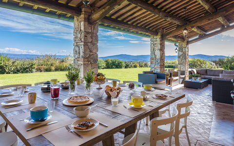 Villa Il Foramasso 10+2: Lot Terre, Ferme, Mobilier De Jardin, Chalet, Jardin, Biens, Aménagement Paysager, Chaise, Ombre, Eco Hôtel