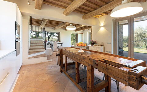 Amandula 6: Meubles, Bois, Sol, Design Intérieur, Plafond, Sol, Domicile, Cuisine, Table, Comptoir