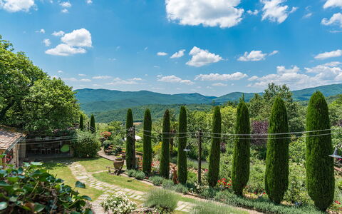 Borgo Paradiso 4+2: Vert, La Nature, Végétation, Paysage Naturel, Colline, Paysage, Arbuste, Montagnes, Communauté Des Plantes, Station De Montagne