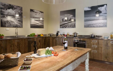 Ca Maggiore 10+2: Meubles, Design Intérieur, Sol, Bois, Comptoir, Sol, Cabinetry, Éclairage, Parquet, Cuisine