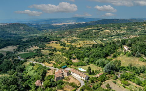 Casale le Conce 6: Paysage, Montagnes, Paysage Naturel, Colline, Zone Rurale, Station De Montagne, Plaine, Lot Terre, Vue Du Ciel, Village