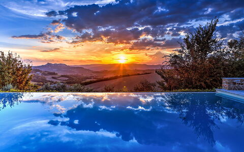 Casale delle Lavande 10: Bleu, Ciel, La Nature, Nuage, Paysage Naturel, Crépuscule, Horizon, Afterglow, Paysage, Le Coucher Du Soleil