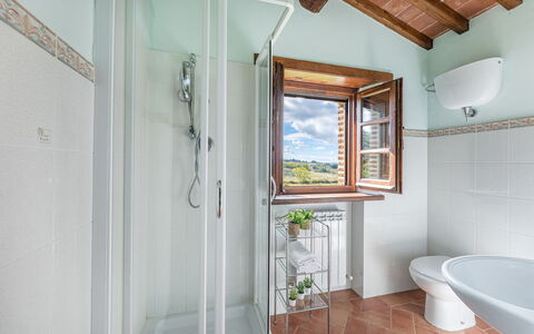 Casale Cinque Valli 8: Design Intérieur, Plafond, Luminaire Plomberie, Pièce, Plomberie, Robinet, Plante D'Appartement, Évier