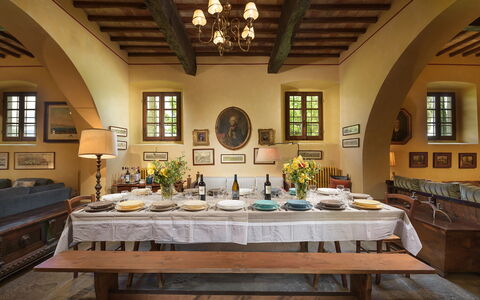 Poggerello 10: Meubles, Design Intérieur, Table, Chaise, Bois, Sol, Table Cuisine Et Salle A Manger, Salle À Manger, Éclairage, Plafond