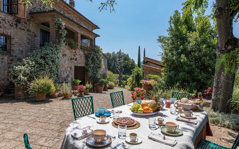 Poderino 6: Maison, Arbuste, Architecture, Domicile, Biens, Jardin, Aménagement Paysager, Hacienda, Villa