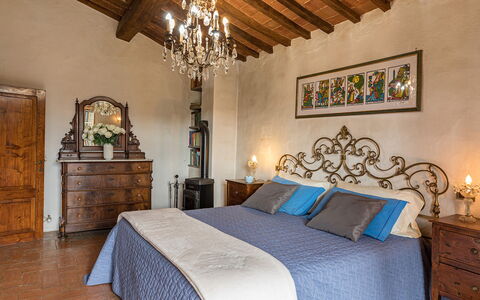 Poderino 6: Meubles, Mur, Sol, Design Intérieur, Sol, Chambre, Éclairage, Domicile, Lit, Cadre De Lit