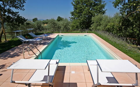 Monterzi 4: Piscine, Jardin, Mobilier De Jardin, Ombre, Arrière-Cour, Recours, Cour, Aménagement Paysager, Conception, Hacienda