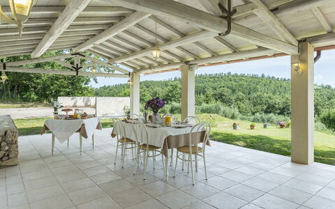 Villa la Corte 6: Ombre, Jardin, Biens, Structure En Plein Air, Chaise, Eco Hôtel, Porche, Aménagement Paysager, Cour, Villa